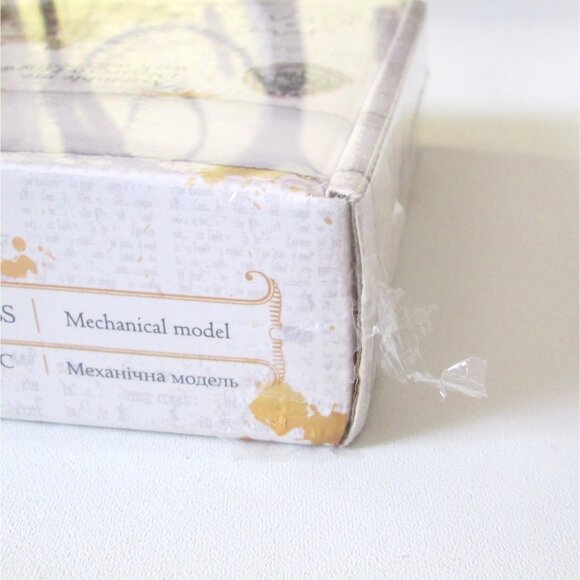 Ugears Hogwarts Train Mechanical Model Kit Wizarding World Spring Powered Sealed - Picture 9 of 10